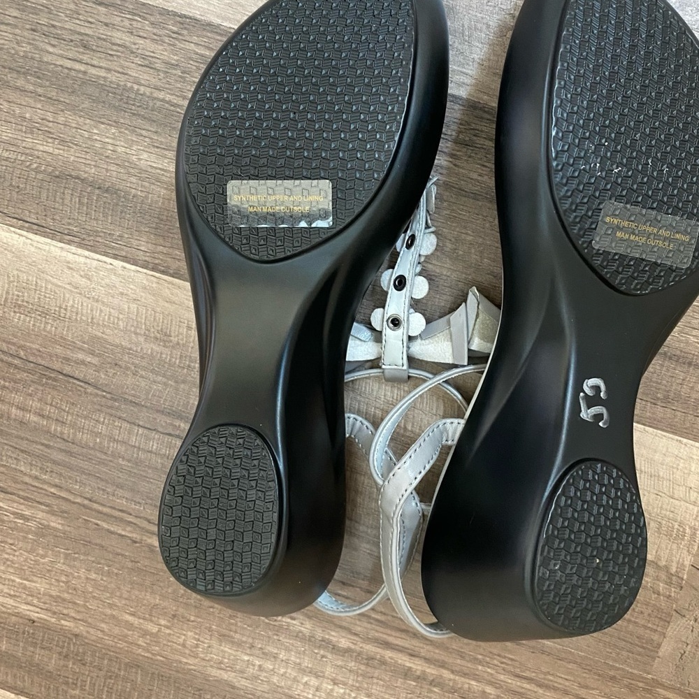 Callisto of California open toes sandals size 7 - Picture 5 of 5